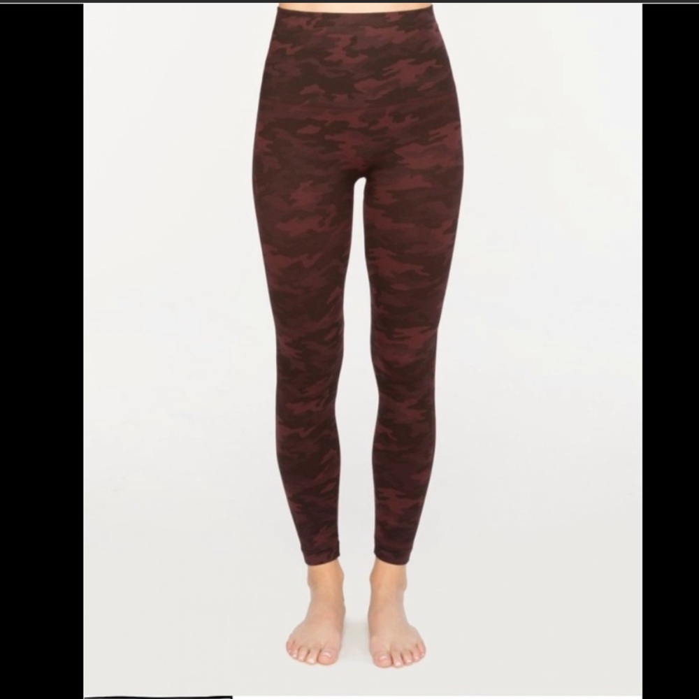 Spanx Camo Compression Legging Medium - image 1